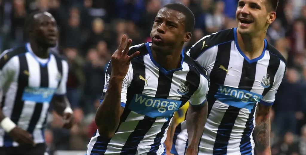 Wijnaldum Seals the Deal in a Second-Half Show